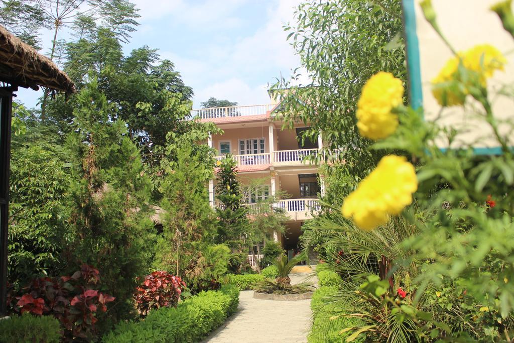 Eco Adventure Resort Sauraha Exterior foto